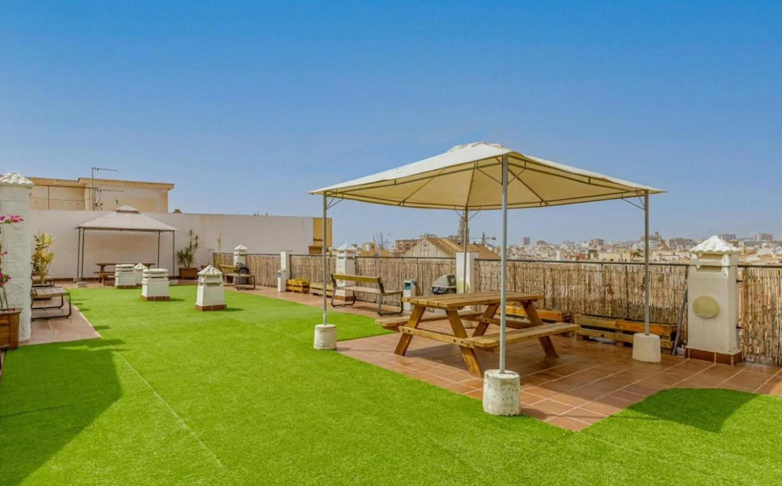 Nuevo Apartamento Malaga Centro Con Parking 西班牙