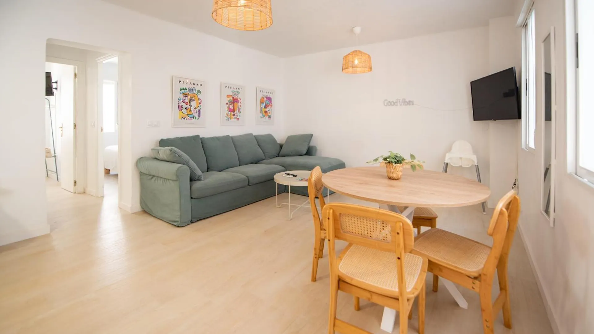 Nuevo Apartamento Malaga Centro Con Parking 0*,  スペイン