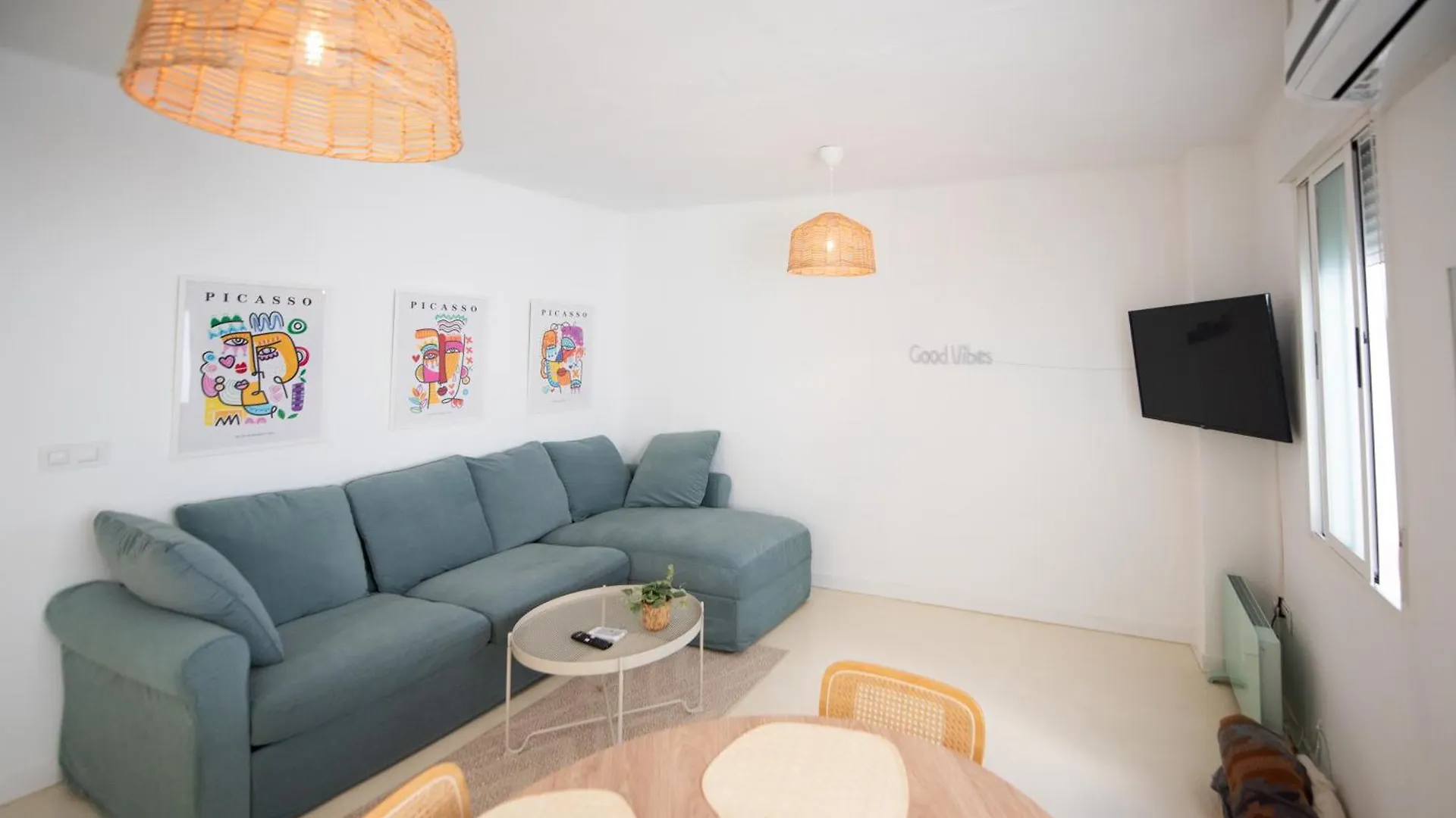 Nuevo Apartamento Malaga Centro Con Parking 西班牙